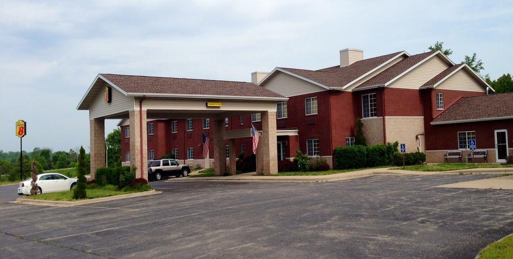 Super 8 By Wyndham Ava Motel Exterior foto