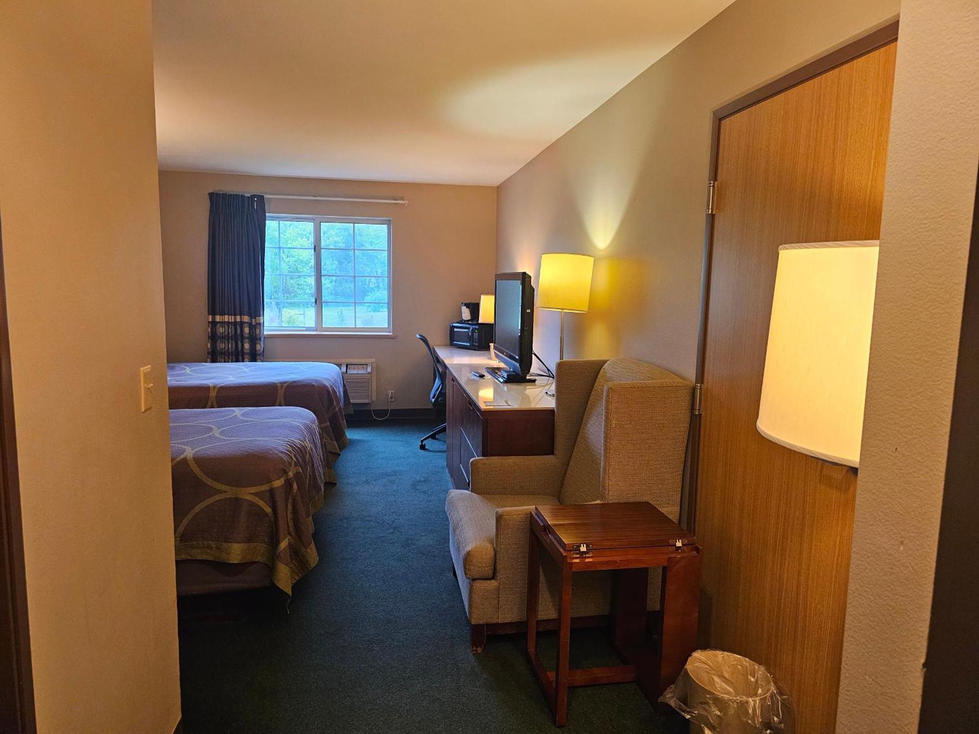 Super 8 By Wyndham Ava Motel Exterior foto